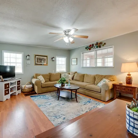 1 Mi To Fishing Pier Apalachicola Bay Getaway!